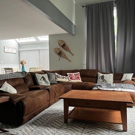 Pocono Paradise - 3 Bedroom 3 And Half Bathroom Townhouse Таннерсвілл Екстер'єр фото