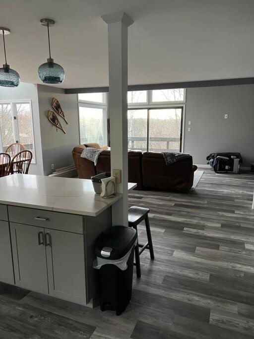 Pocono Paradise - 3 Bedroom 3 And Half Bathroom Townhouse Таннерсвілл Екстер'єр фото